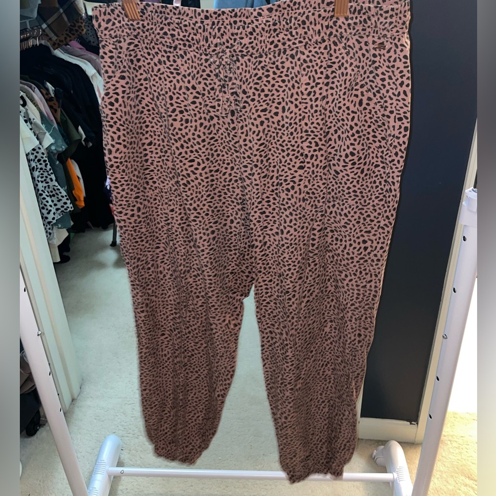 PINK cheetah joggers size large